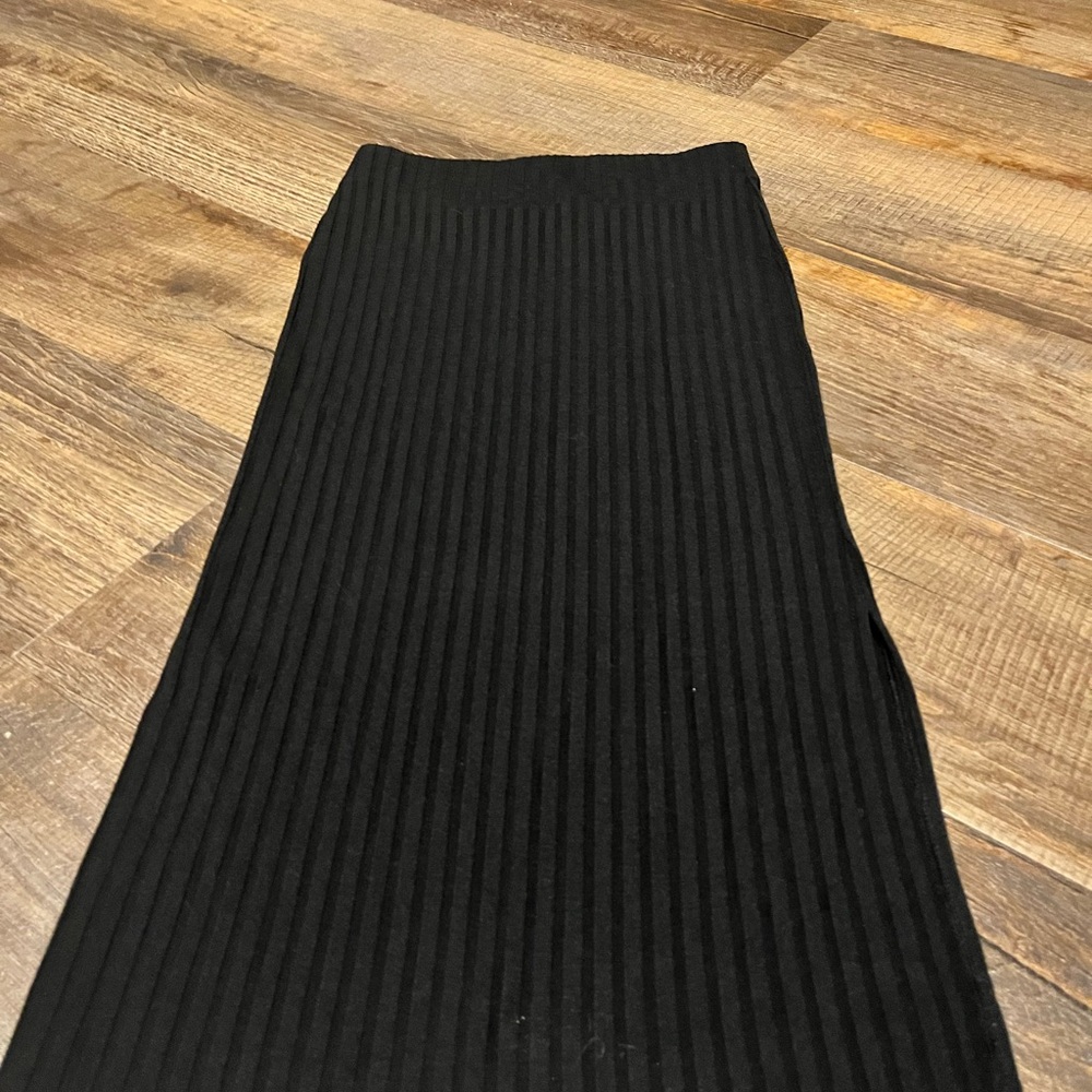 Black pencil skirt NWOT